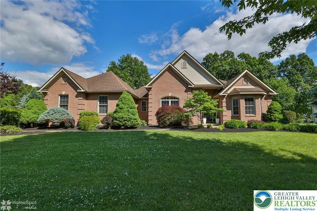 235 Hopewell Drive, Upper Macungie Twp, PA 18104
