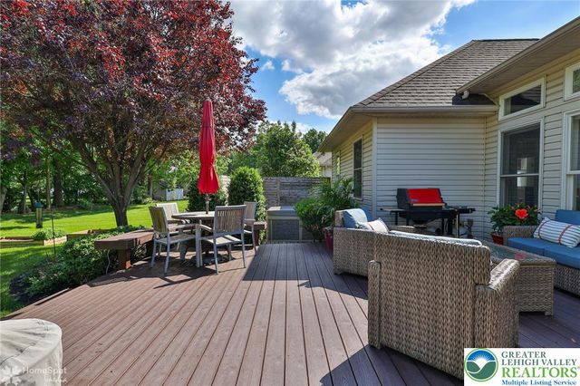 235 Hopewell Drive, Upper Macungie Twp, PA 18104