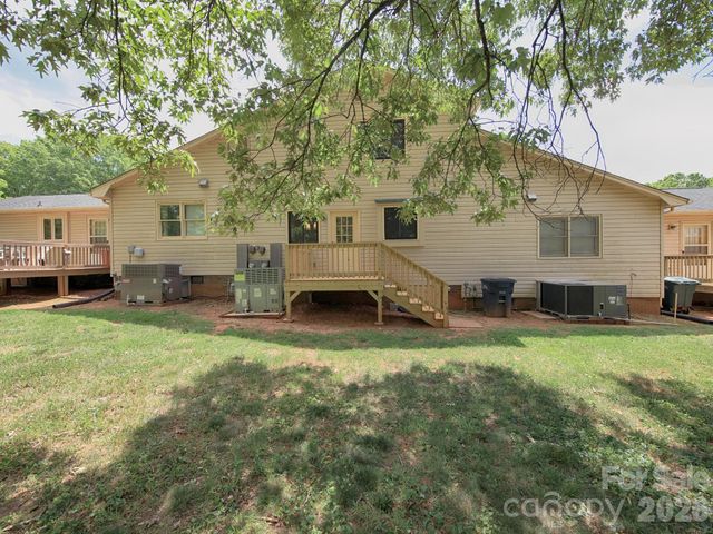 182 Calvin Street, Troutman, NC 28166