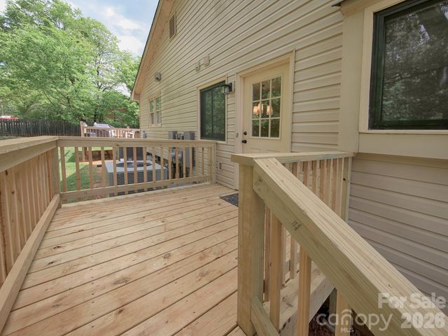182 Calvin Street, Troutman, NC 28166