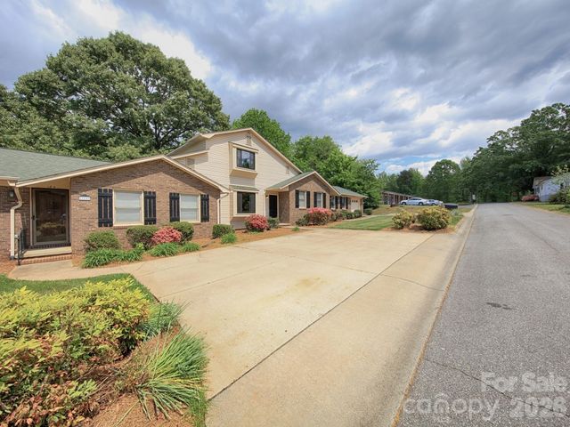 182 Calvin Street, Troutman, NC 28166