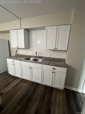 701 ALVORD Avenue, Flint, MI 48507