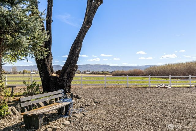 9010 Vantage Highway, Ellensburg, WA 98926
