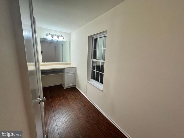 7054 LEEWOOD FOREST DR, Springfield, VA 22151