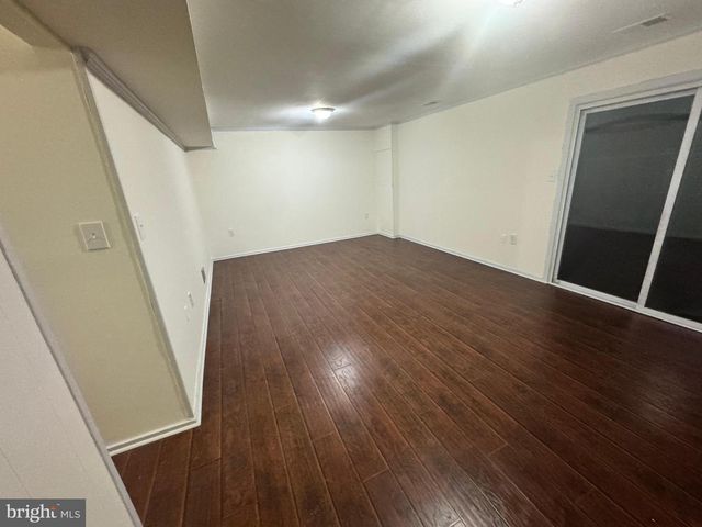 7054 LEEWOOD FOREST DR, Springfield, VA 22151