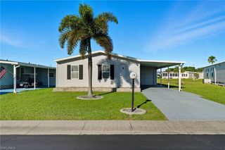 276 Lakeside DR, North Fort Myers, FL 33903