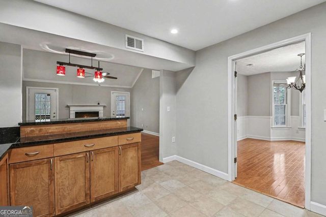 1405 Oakridge Circle, Decatur, GA 30033