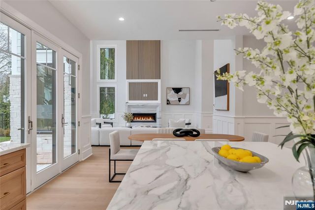 7 Central Avenue, Demarest, NJ 07627