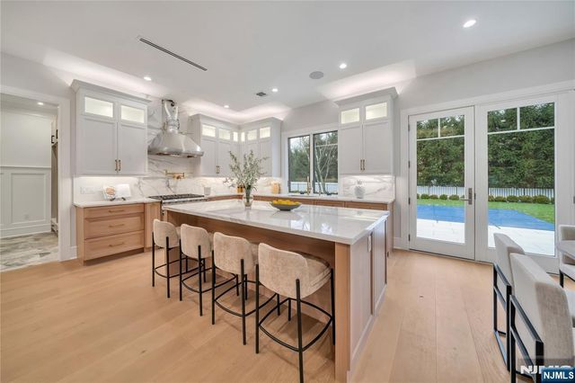 7 Central Avenue, Demarest, NJ 07627