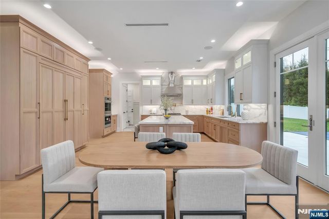 7 Central Avenue, Demarest, NJ 07627