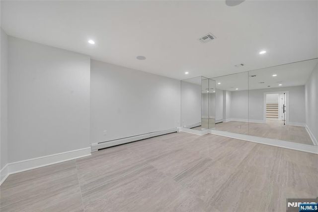 7 Central Avenue, Demarest, NJ 07627