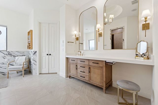 2157 Lookout Court, Hurst, TX 76054