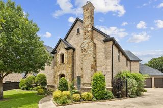 2157 Lookout Court, Hurst, TX 76054