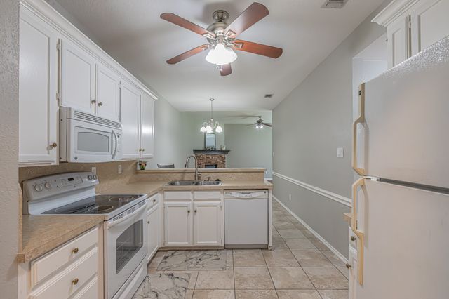 9265 & 9267 Meandering Drive, North Richland Hills, TX 76182