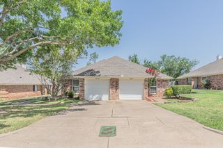 9265 & 9267 Meandering Drive, North Richland Hills, TX 76182