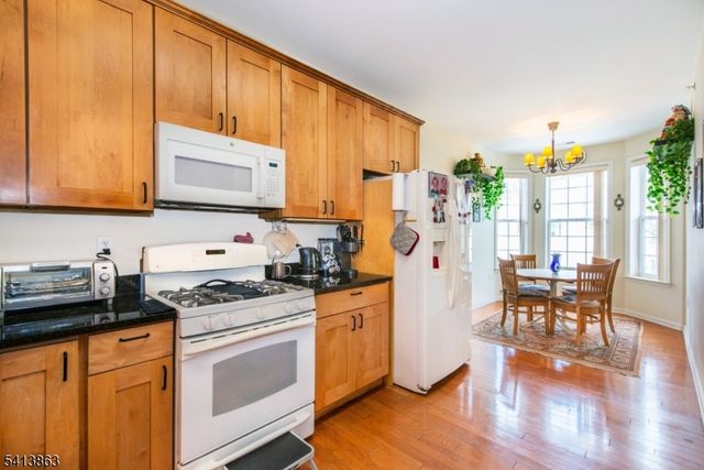 9 Cliff Rd D3, Woodland Park, NJ 07424