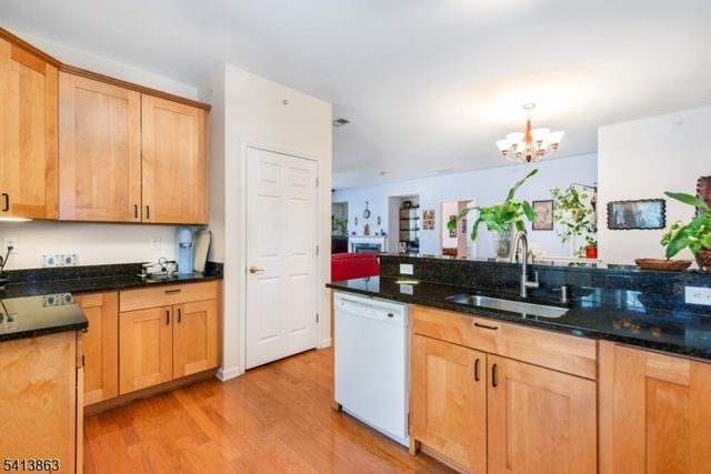 9 Cliff Rd D3, Woodland Park, NJ 07424