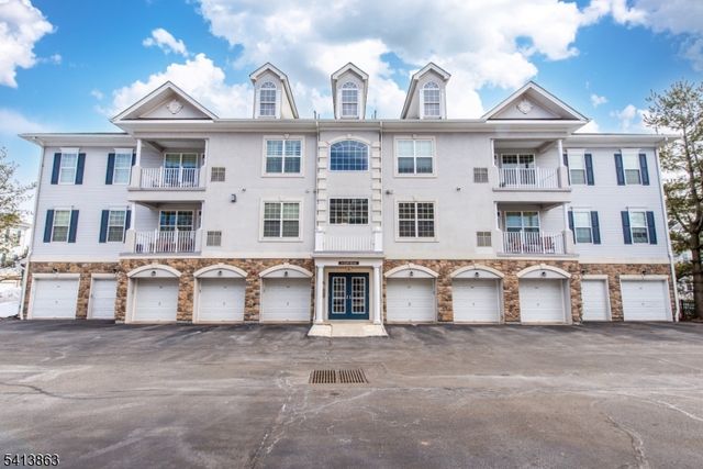 9 Cliff Rd D3, Woodland Park, NJ 07424