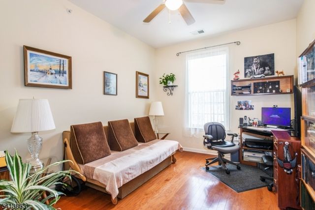 9 Cliff Rd D3, Woodland Park, NJ 07424