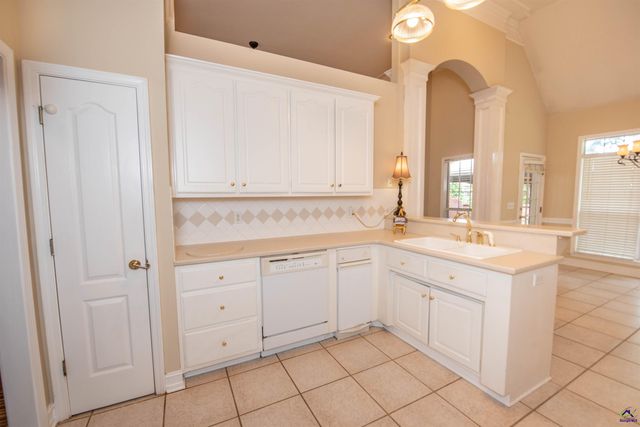 107 Arbor Lane, Centerville, GA 31028
