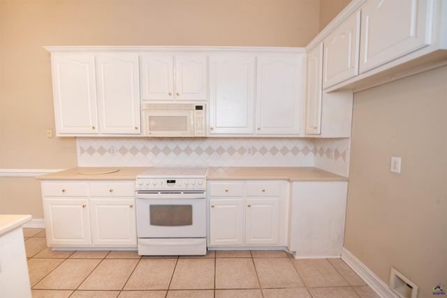 107 Arbor Lane, Centerville, GA 31028