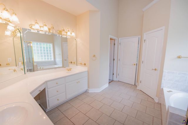 107 Arbor Lane, Centerville, GA 31028