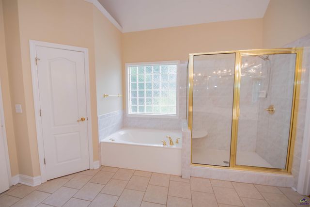 107 Arbor Lane, Centerville, GA 31028