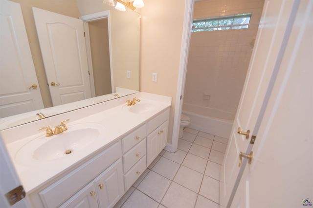 107 Arbor Lane, Centerville, GA 31028