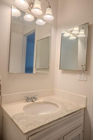 2543 Unity Avenue N, Golden Valley, MN 55422