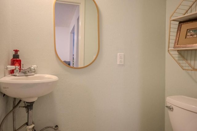 2543 Unity Avenue N, Golden Valley, MN 55422