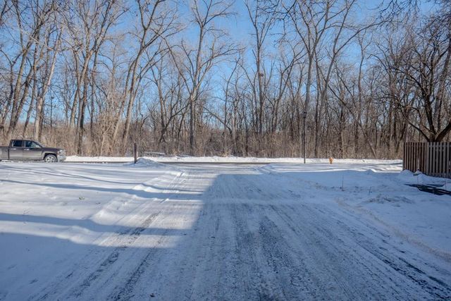 2543 Unity Avenue N, Golden Valley, MN 55422