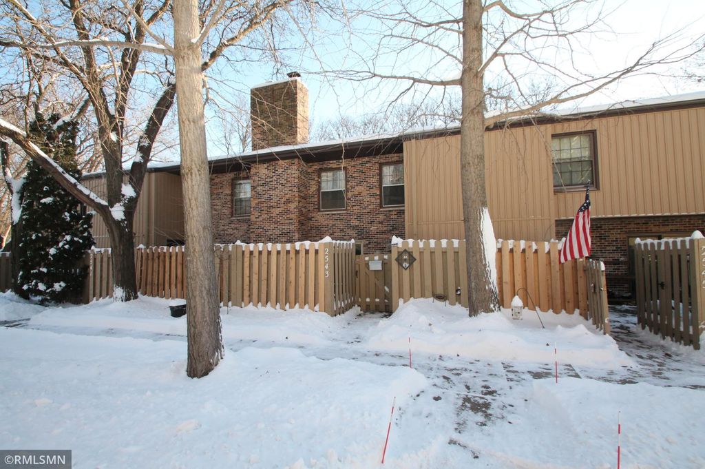 2543 Unity Avenue N, Golden Valley, MN 55422