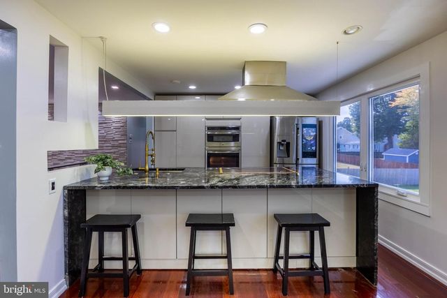 24 WESTBURY DR, Cherry Hill, NJ 08003