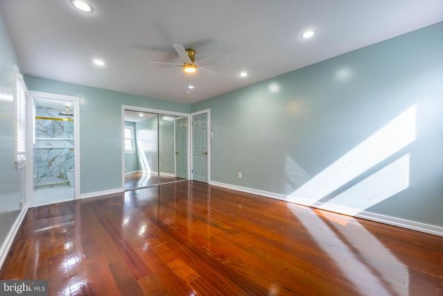 24 WESTBURY DR, Cherry Hill, NJ 08003