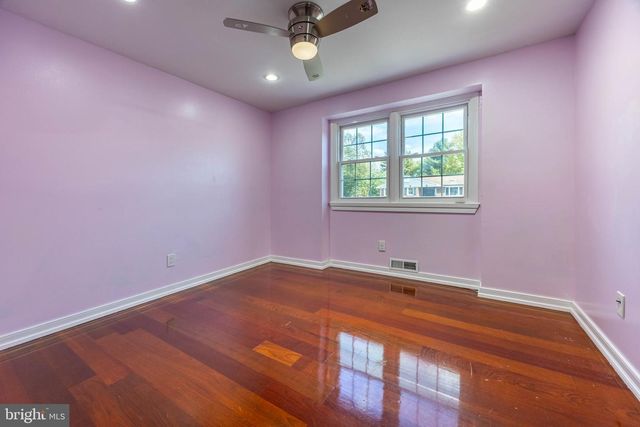 24 WESTBURY DR, Cherry Hill, NJ 08003