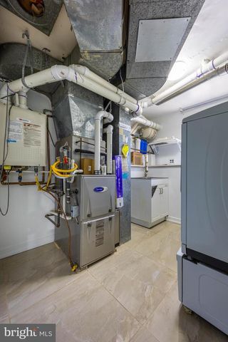 24 WESTBURY DR, Cherry Hill, NJ 08003