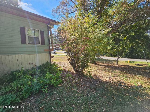 600 W 7Th Ave, Lenoir City, TN 37771