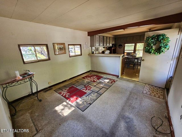 600 W 7Th Ave, Lenoir City, TN 37771