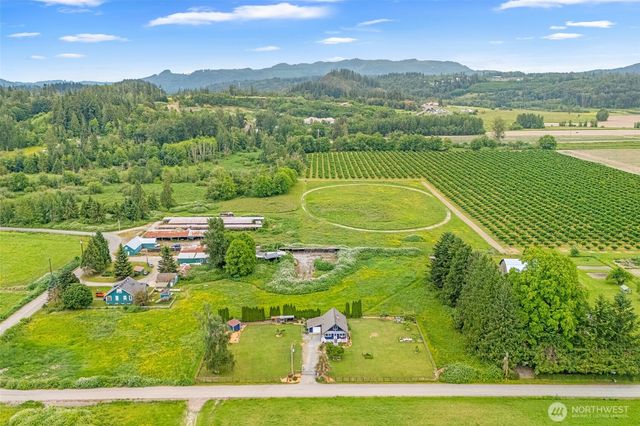 22532 Babcock Road, Mount Vernon, WA 98273