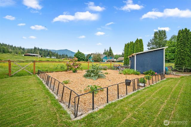 22532 Babcock Road, Mount Vernon, WA 98273
