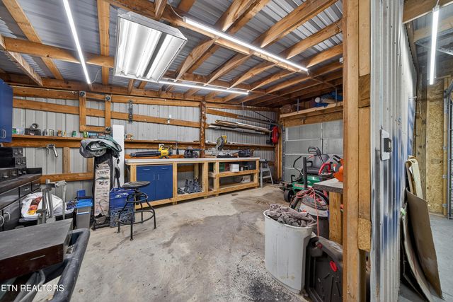 6798 Cherry Creek Road, Cookeville, TN 38501