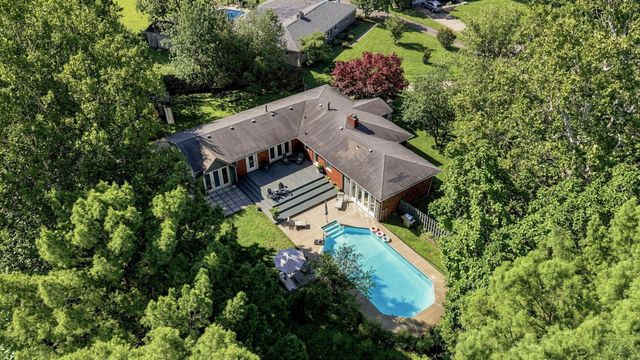 310 Idle Hour Drive, Lexington, KY 40502