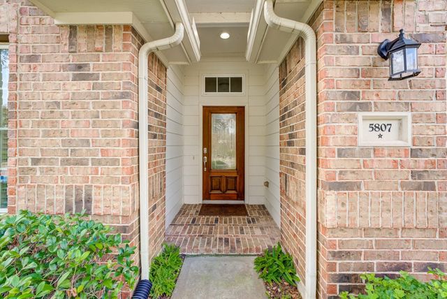 5807 Story Book Trail, Missouri City, TX 77459