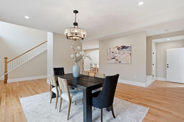 10 Citation Dr, Plymouth, MA 02360