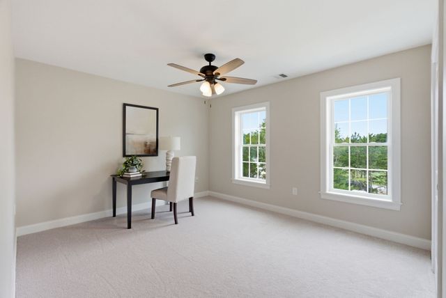 10 Citation Dr, Plymouth, MA 02360