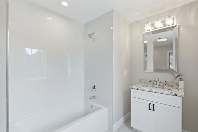 10 Citation Dr, Plymouth, MA 02360