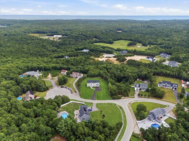 10 Citation Dr, Plymouth, MA 02360