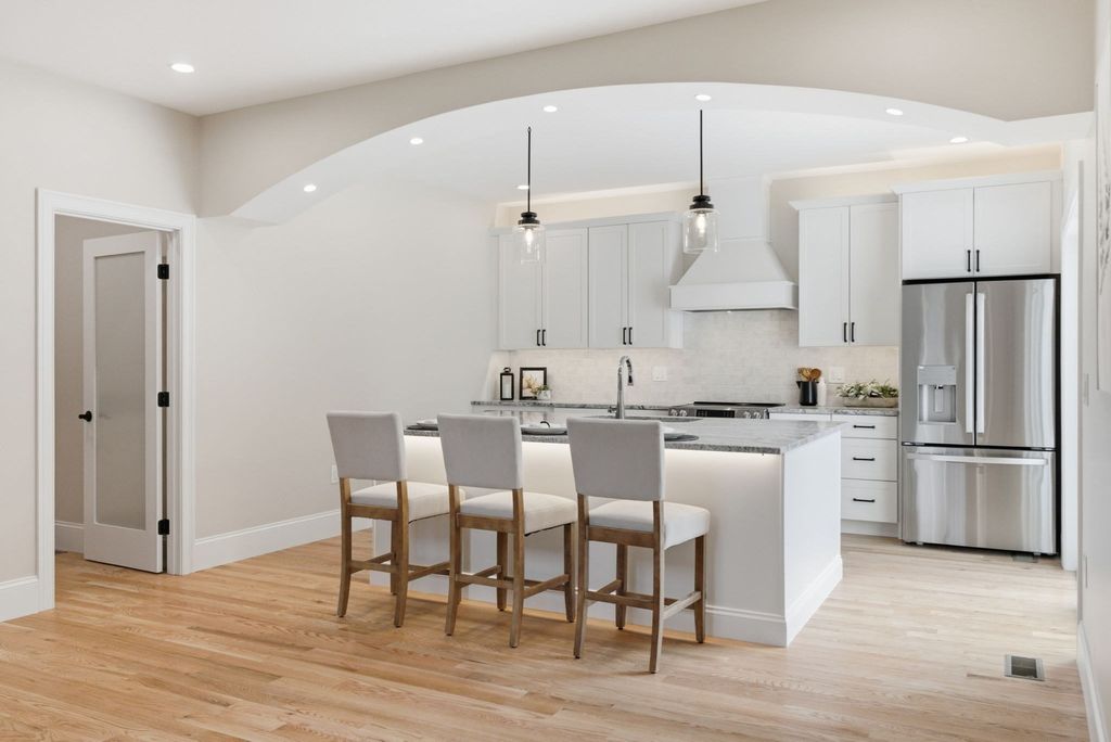 10 Citation Dr, Plymouth, MA 02360