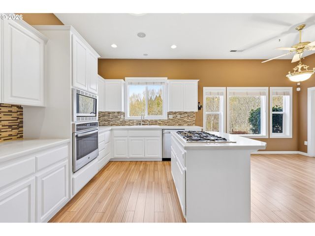 17808 Ne 38TH Way, Vancouver, WA 98682