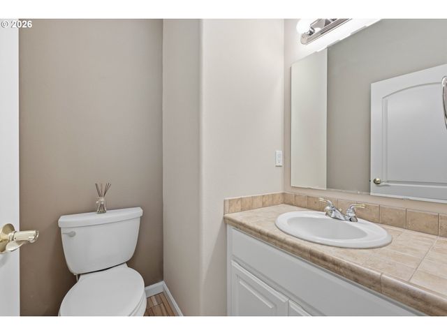 17808 Ne 38TH Way, Vancouver, WA 98682